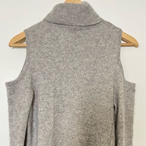 Antonio Melani 100% Cashmere Sweater Grey Gray Cold Shoulder Turtleneck Small - Picture 5 of 7